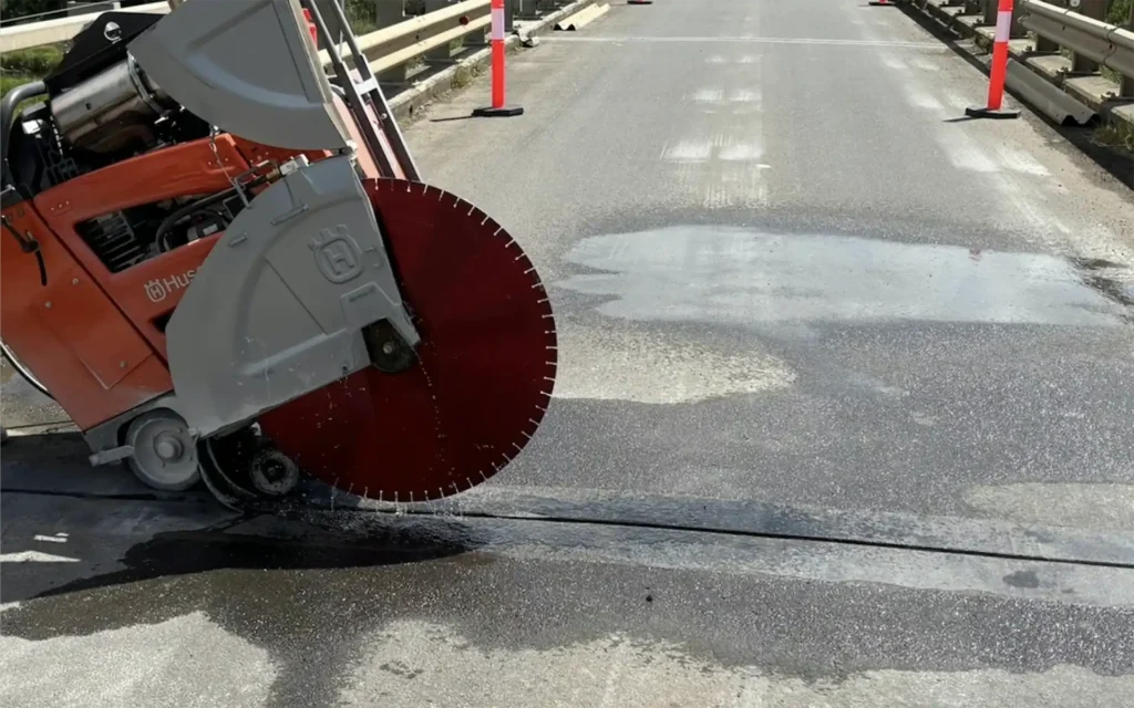 concrete-cutting-on-a-bridge-cutting-a-road-in-Warrnambool